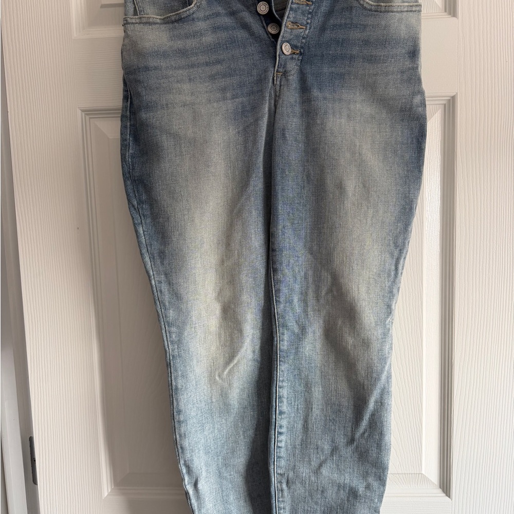 Lucky Brand Light Blue Boyfriend Jeans